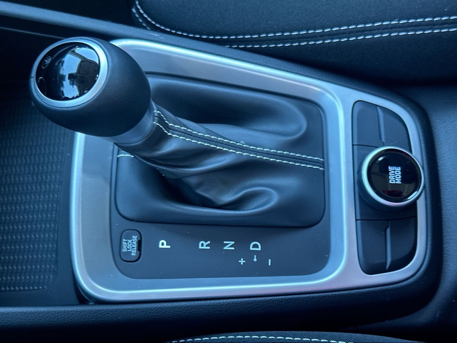 New 2025 Hyundai Venue SEL image 20