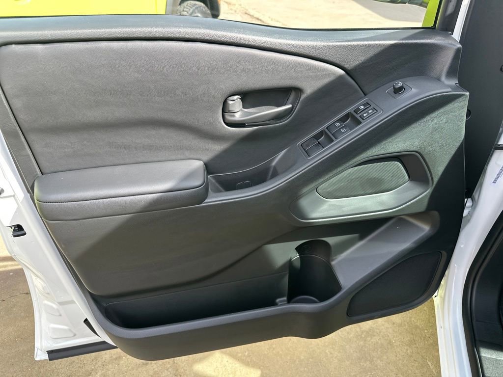 New 2026 Nissan Frontier SV w/ SV Convenience Package image 11