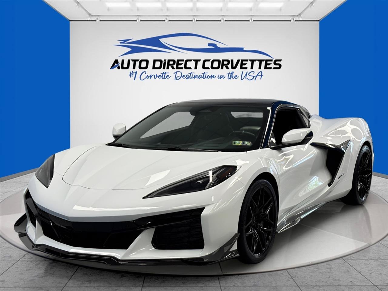 Used 2024 Chevrolet Corvette Z06 w/ Z07 Performance Package RWD image 11