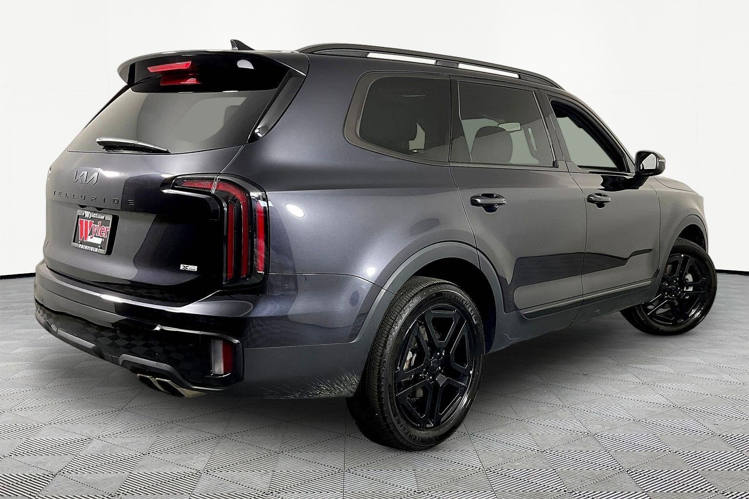 Used 2025 Kia Telluride EX X-Line image 6