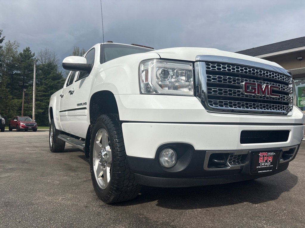 Used 2014 GMC Sierra 2500 Denali w/ LPO, On The Job Package AWD/4WD image 11
