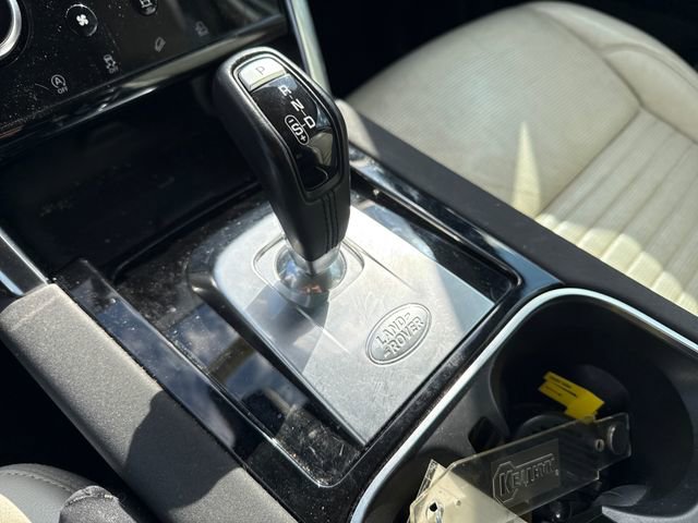 Used 2020 Land Rover Discovery Sport SE image 35