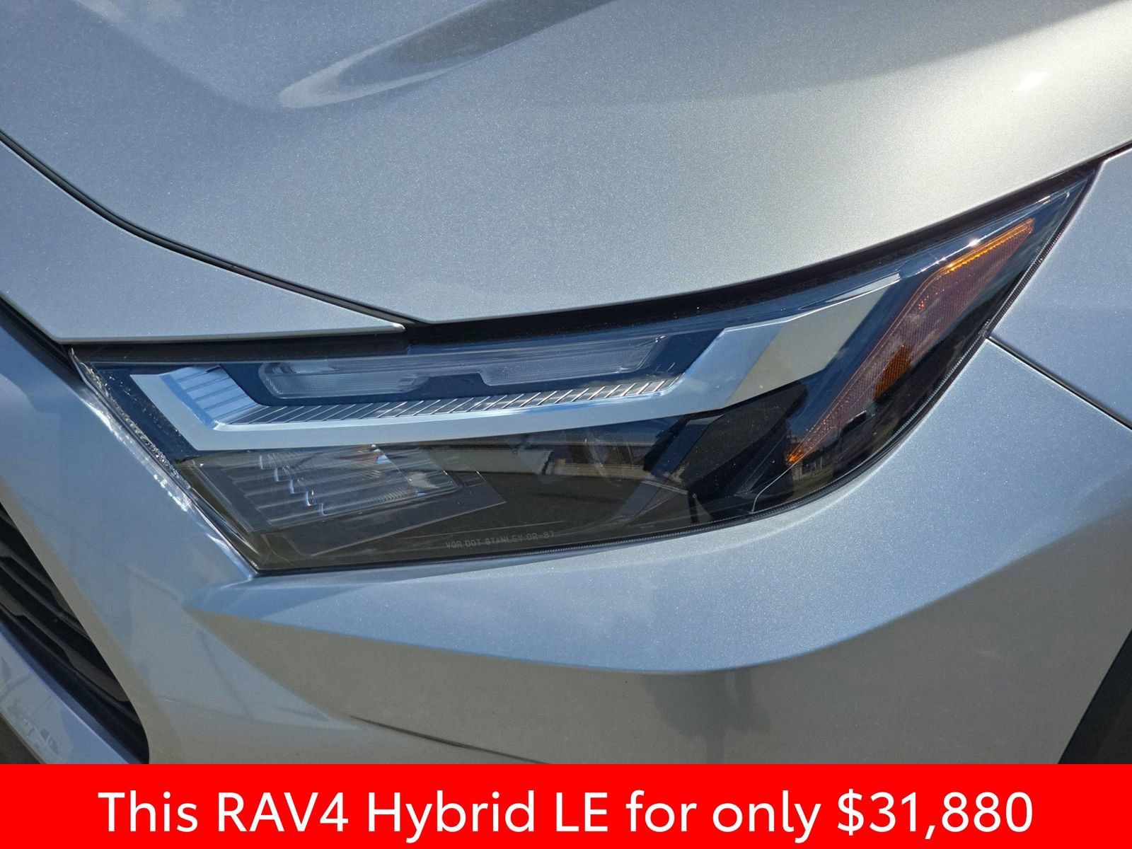 Used 2024 Toyota RAV4 LE AWD/4WD image 36
