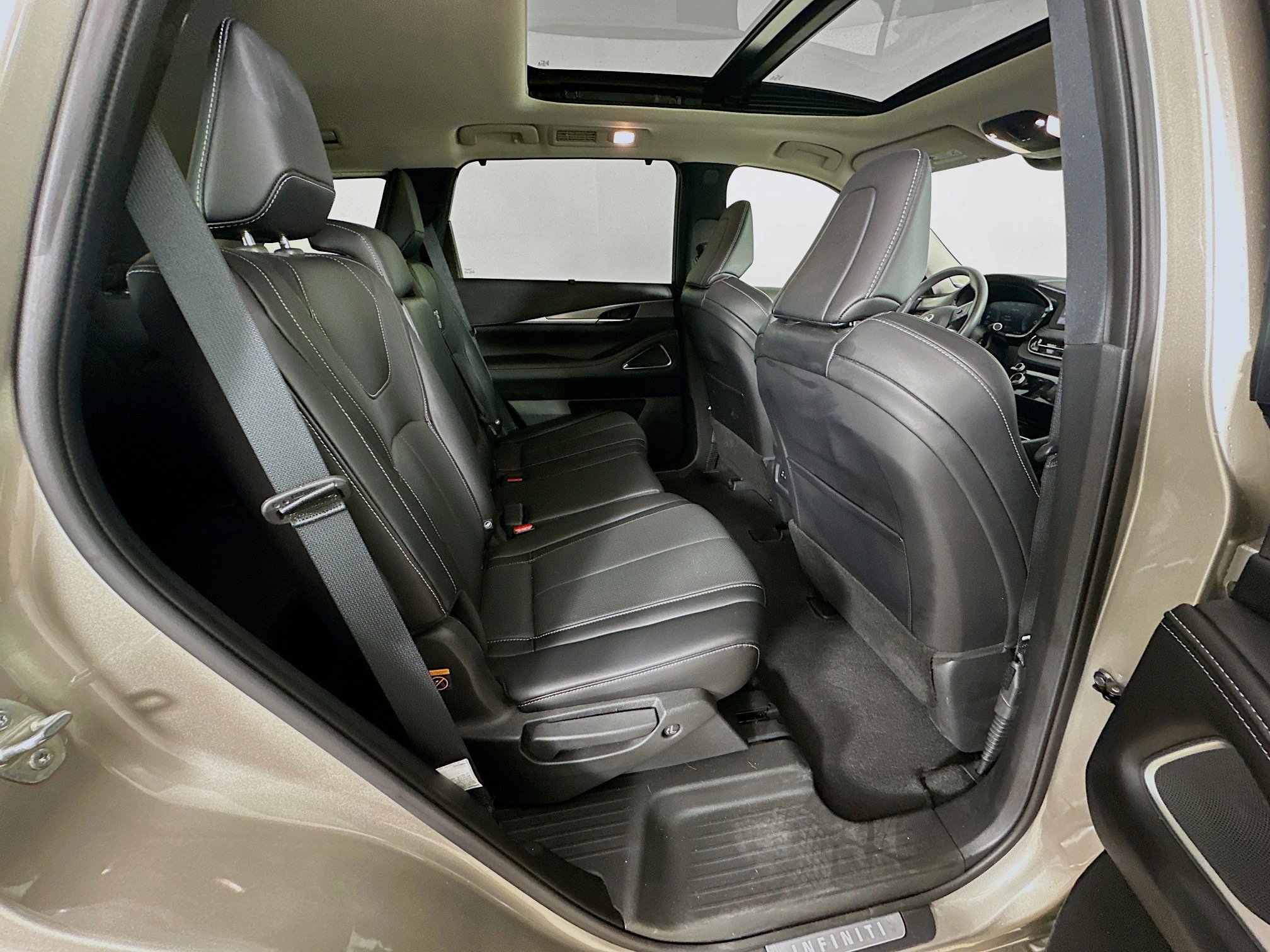 Used 2024 INFINITI QX60 Luxe w/ Performance Audio Package image 36