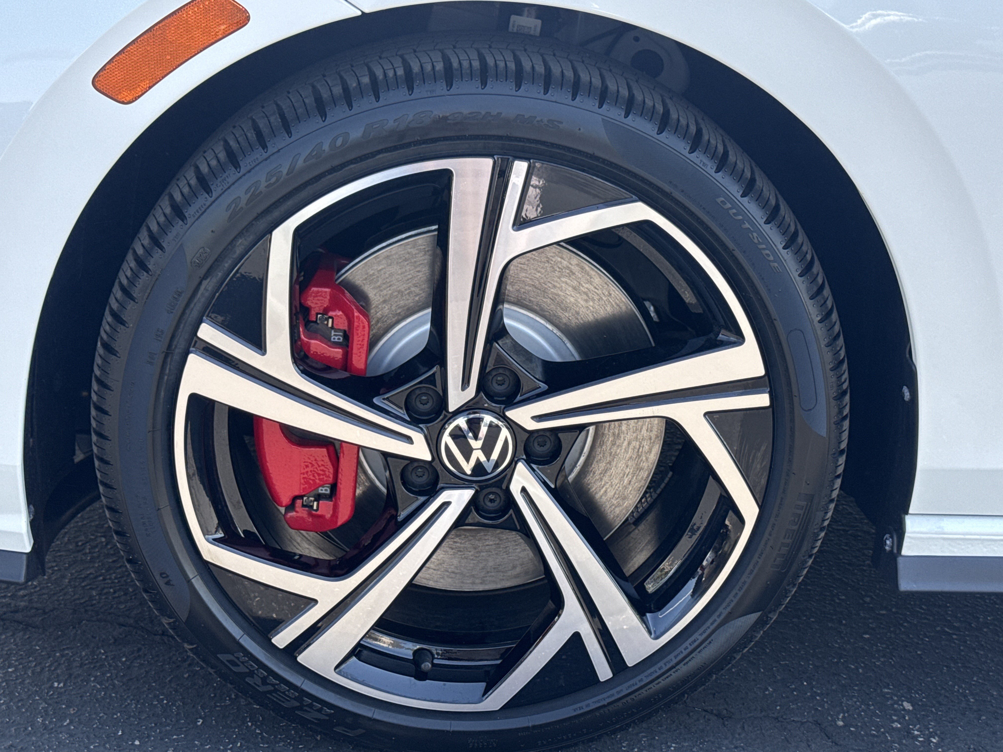 New 2026 Volkswagen Golf SE FWD image 11