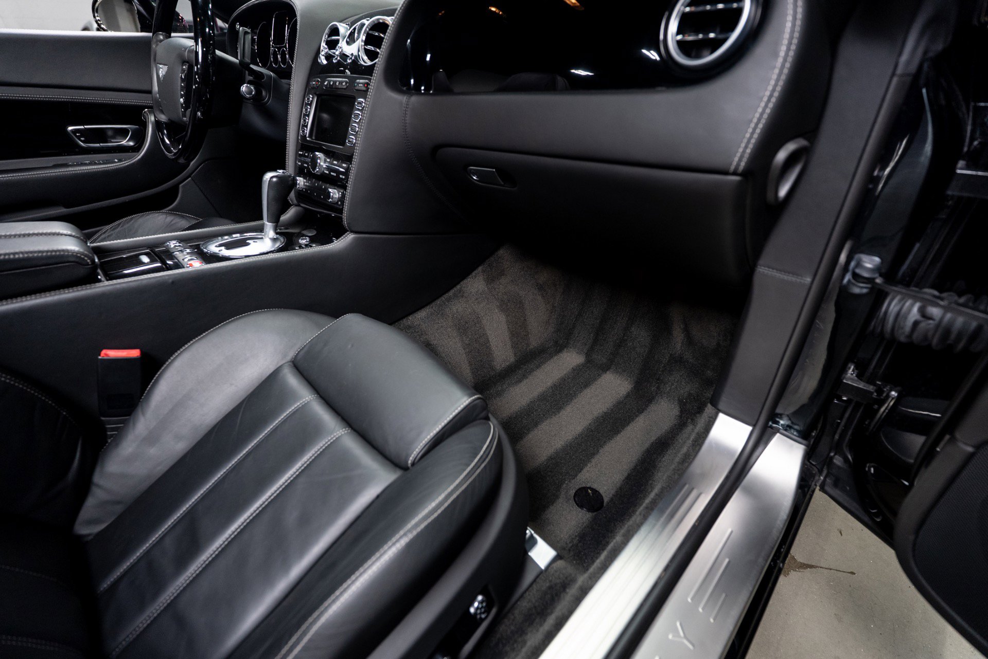 Used 2007 Bentley Continental GT image 47