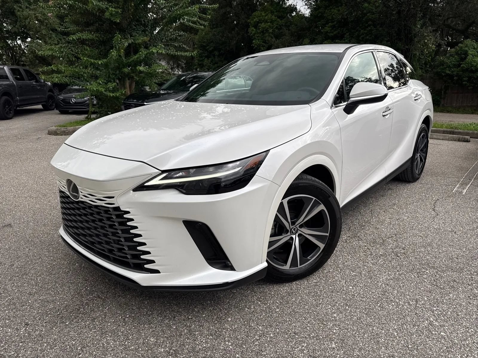 Used 2025 Lexus RX 350 FWD w/ Accessory Package (K3) image 2