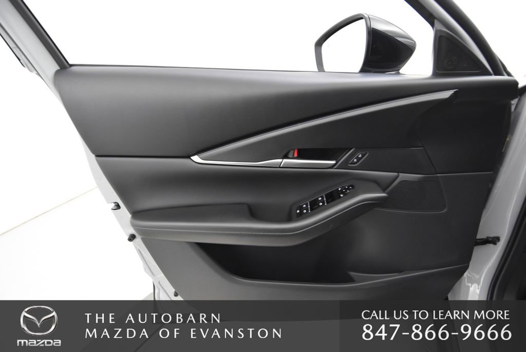 New 2026 MAZDA CX-30 AWD 2.5 S w/ Select Sport Pkg image 30