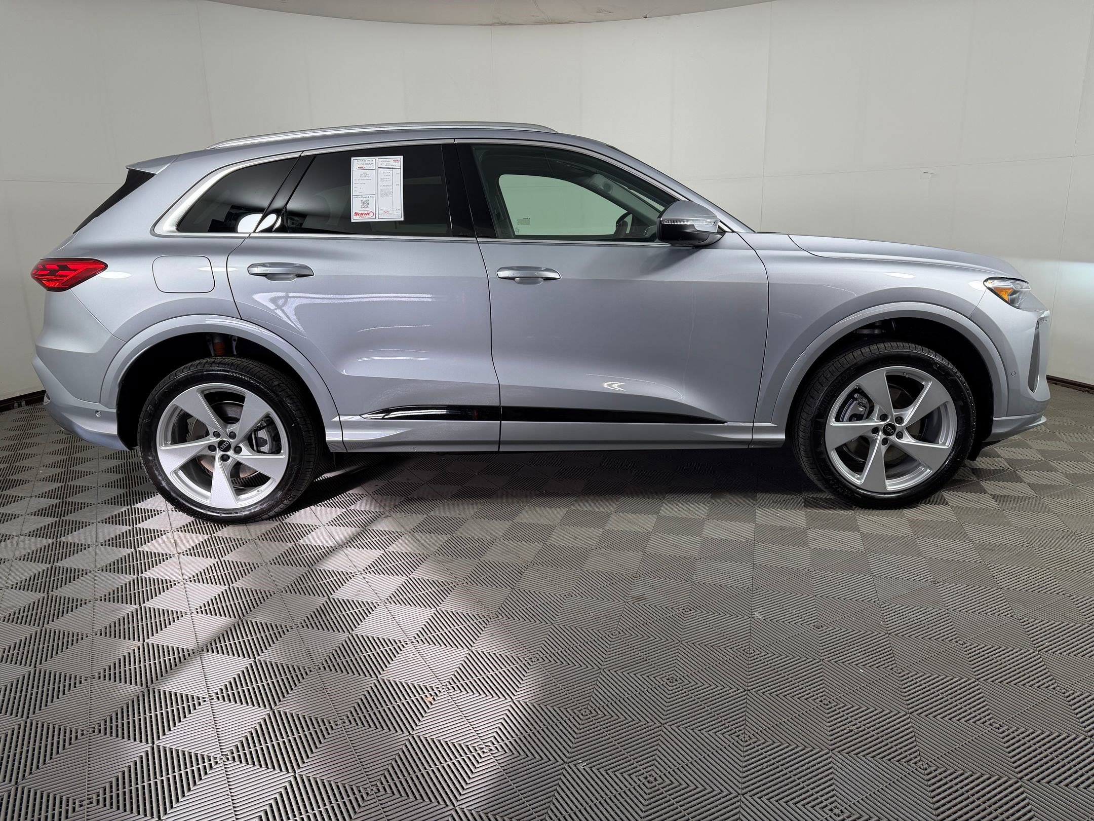 New 2026 Audi Q5 Premium Plus AWD/4WD image 8