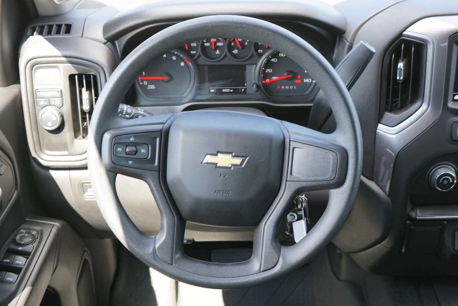Used 2020 Chevrolet Silverado 1500 Custom w/ Custom Value Package RWD image 19