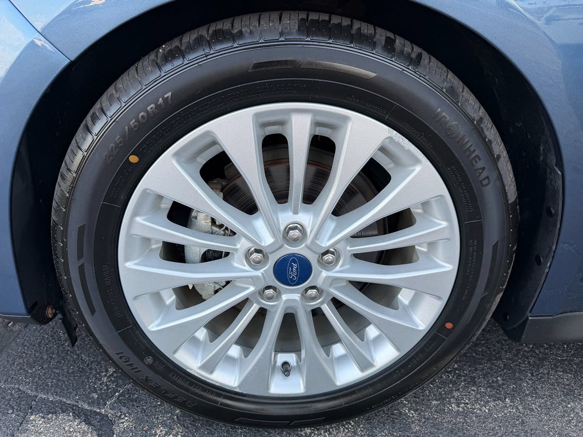 Used 2018 Ford C-MAX SE FWD image 34