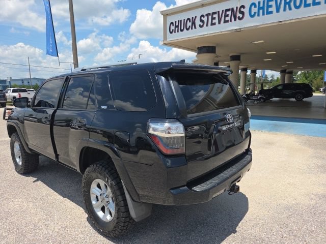 Used 2016 Toyota 4Runner SR5 AWD/4WD image 12