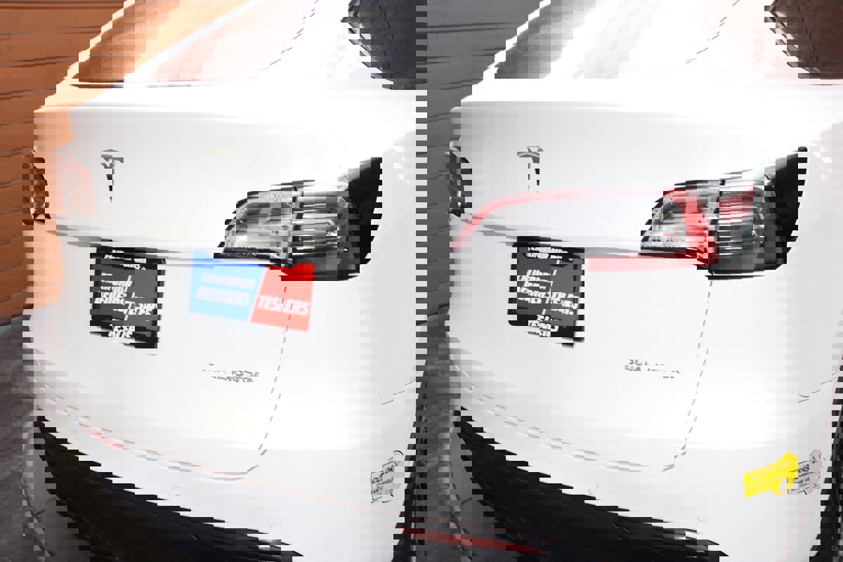 Used 2022 Tesla Model Y Long Range image 71