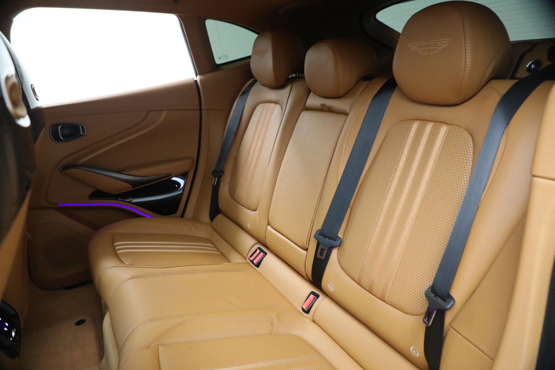 New 2026 Aston Martin DBX 707 image 26