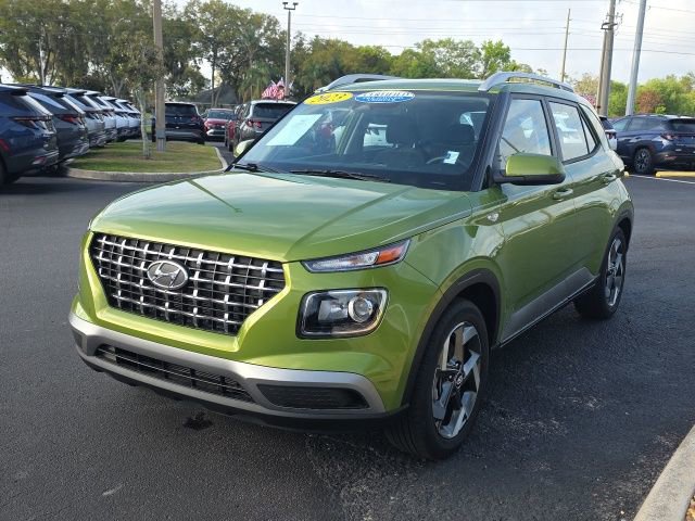 Certified 2023 Hyundai Venue SEL image 2