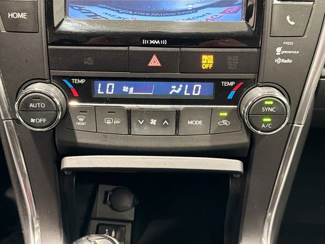Used 2017 Toyota Camry SE image 14
