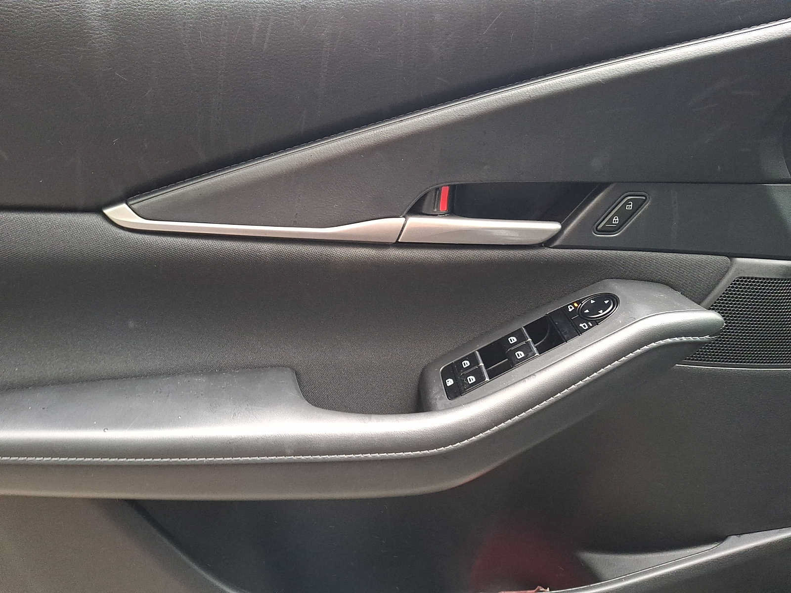 Used 2024 MAZDA CX-30 AWD 2.5 S image 9