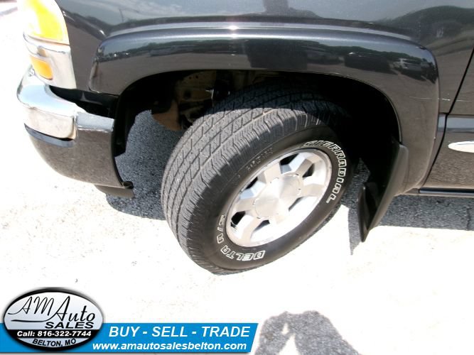 Used 2005 GMC Sierra 1500 SLE w/ Off-Road Package AWD/4WD image 20