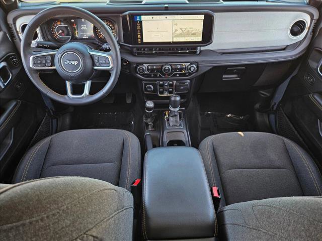 Used 2024 Jeep Wrangler Sahara image 17