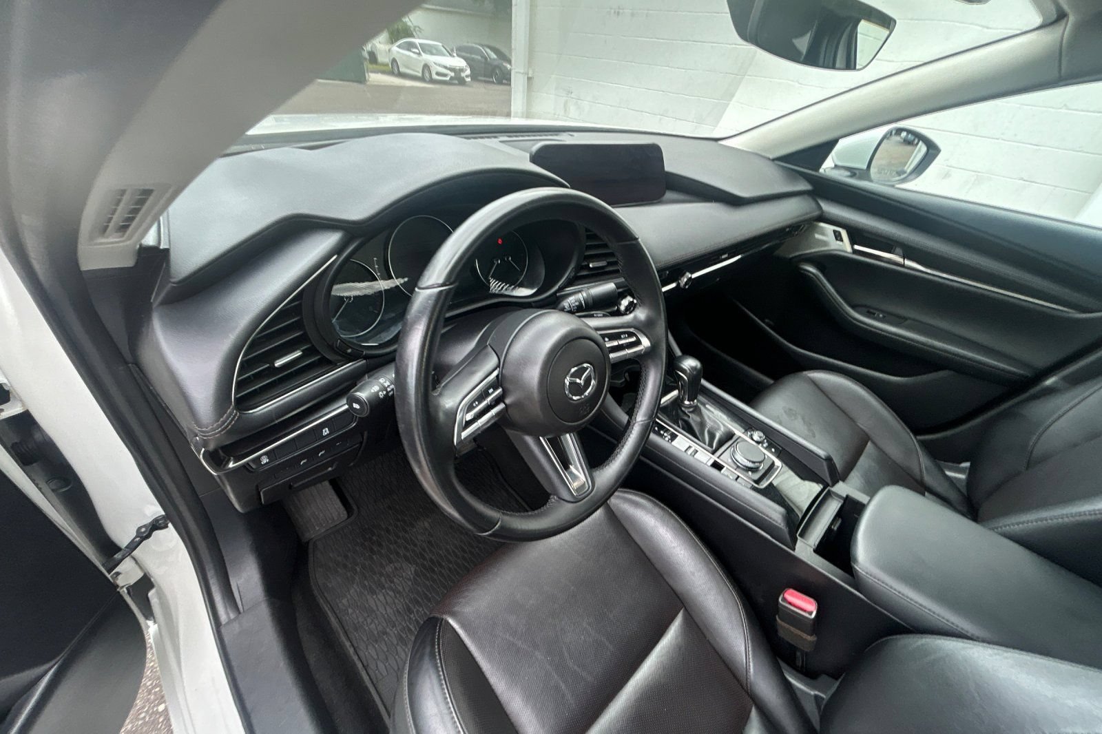Used 2022 MAZDA MAZDA3 s FWD image 9