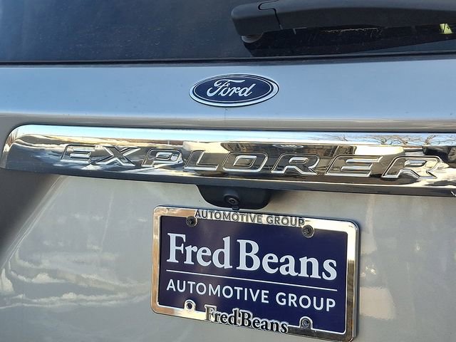 Certified 2022 Ford Explorer XLT w/ Equipment Group 202A image 31