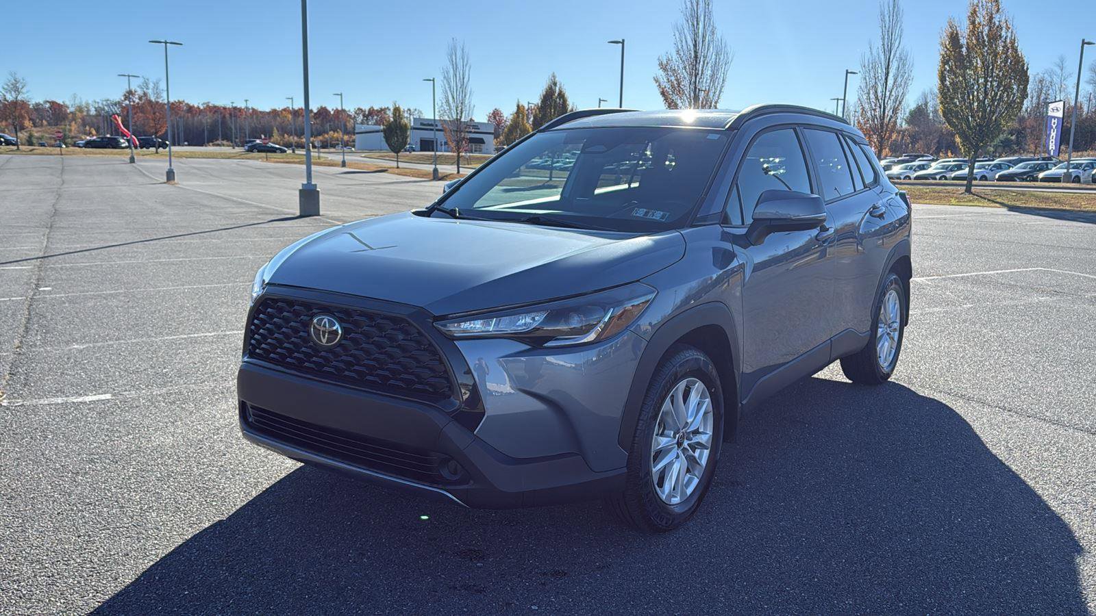 Used 2023 Toyota Corolla Cross LE image 14