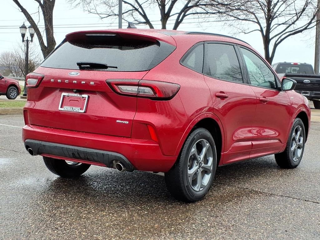 Used 2024 Ford Escape ST-Line w/ Tech Pack #1 image 5