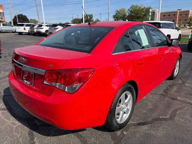 Used 2016 Chevrolet Cruze LT w/ Sun And Sound Package FWD image 3