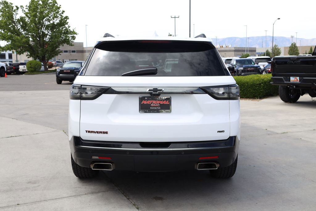 Used 2021 Chevrolet Traverse Premier w/ Redline Edition AWD/4WD image 5
