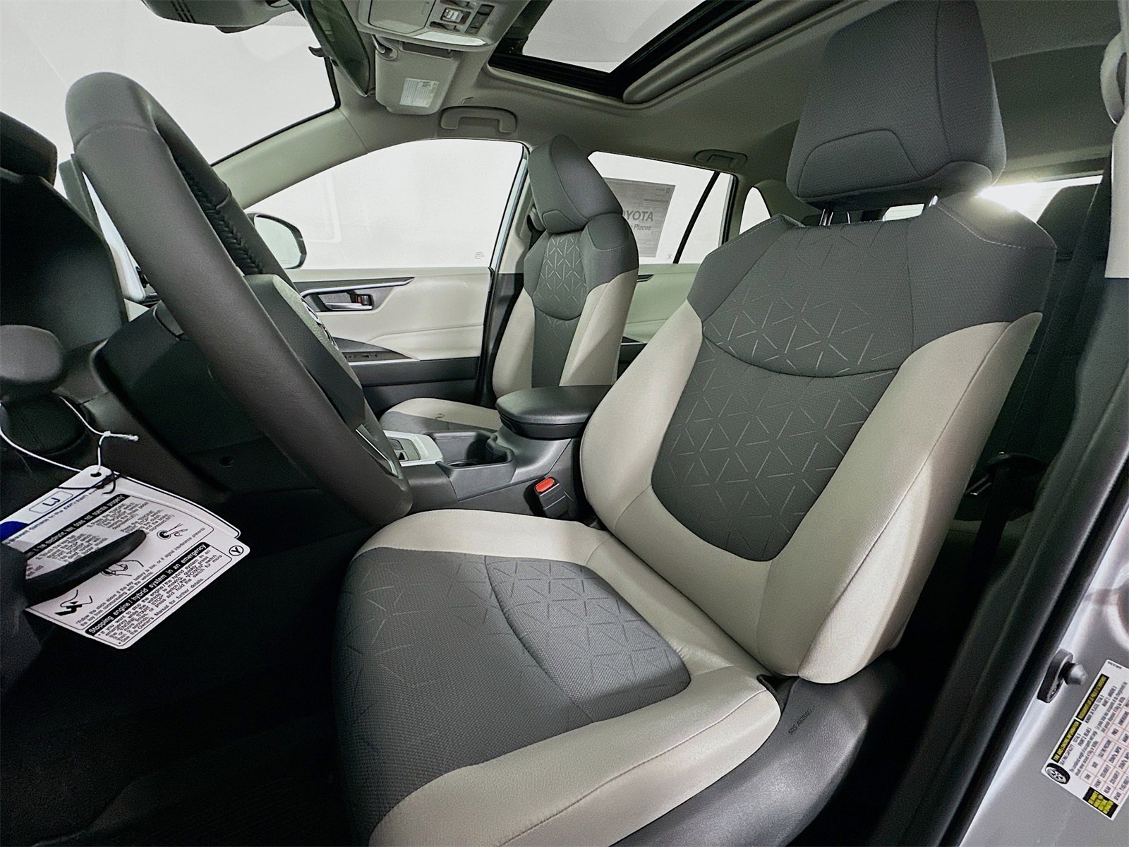 New 2025 Toyota RAV4 XLE image 21