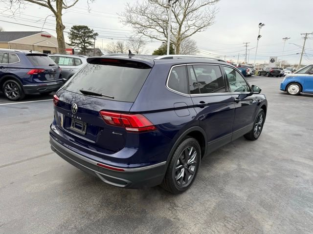 Certified 2023 Volkswagen Tiguan SE w/ Panoramic Sunroof Package image 5