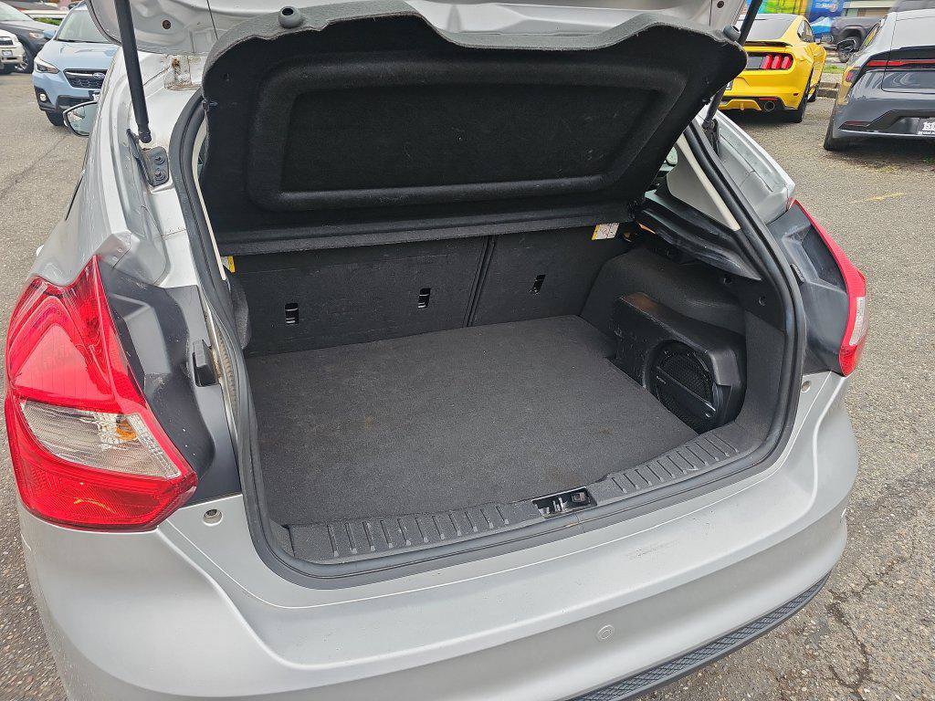 Used 2014 Ford Focus Titanium FWD image 18
