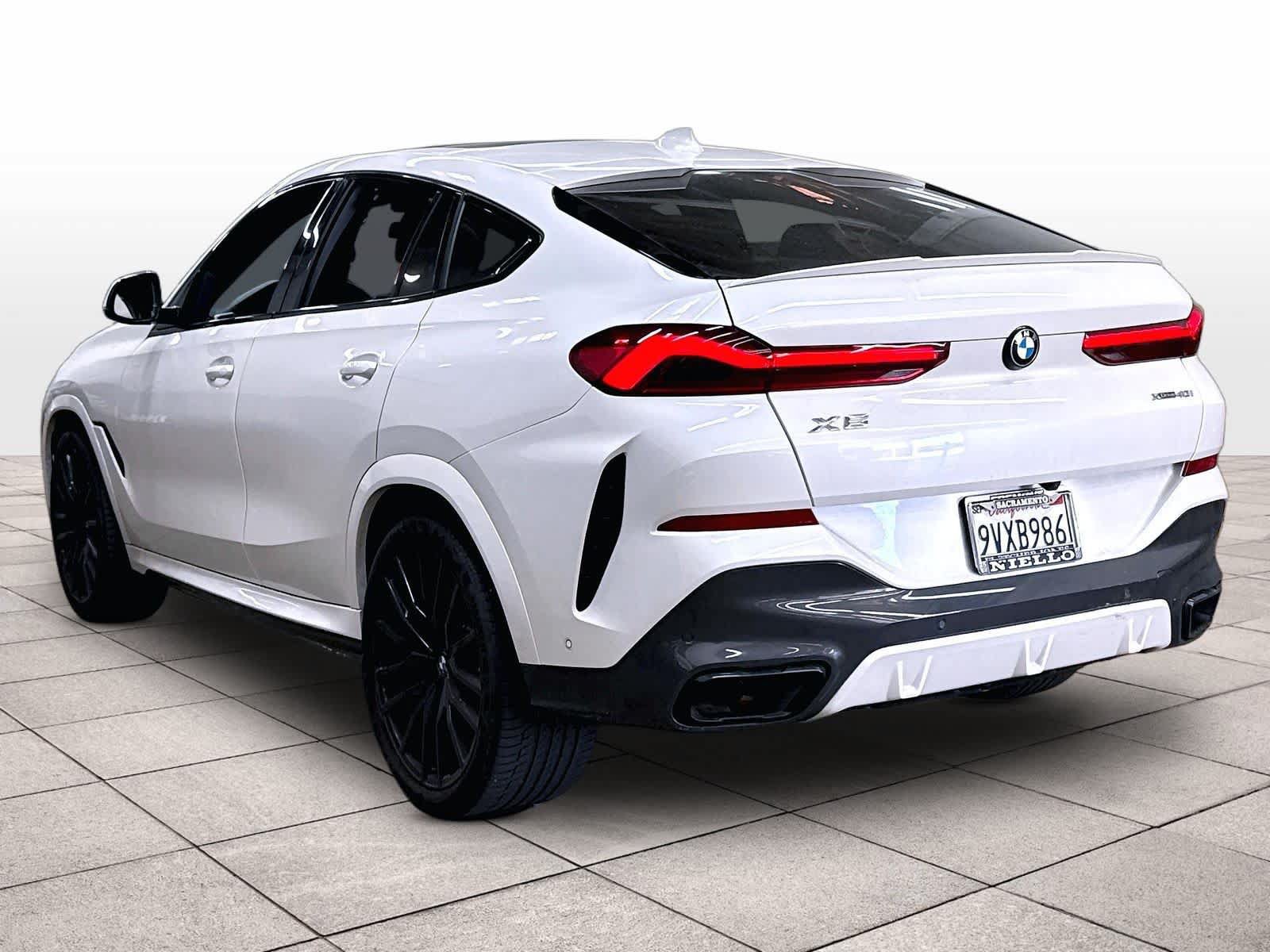 Used 2022 BMW X6 xDrive40i w/ M Sport Package AWD/4WD image 14