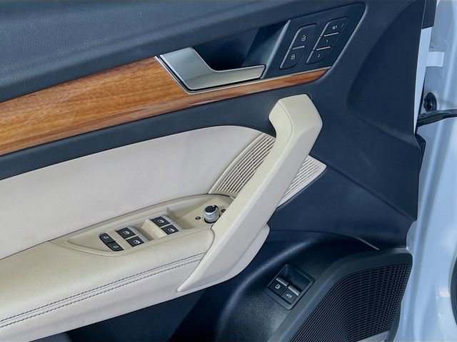 Used 2023 Audi Q5 e Prestige image 12