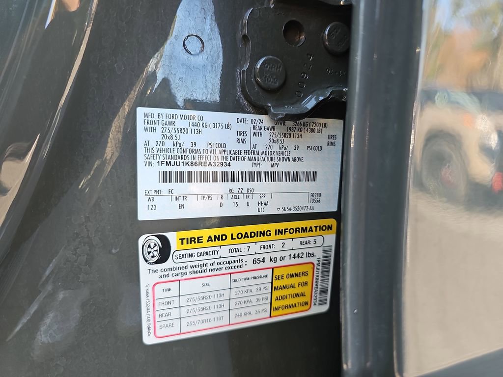 Used 2024 Ford Expedition Limited image 40