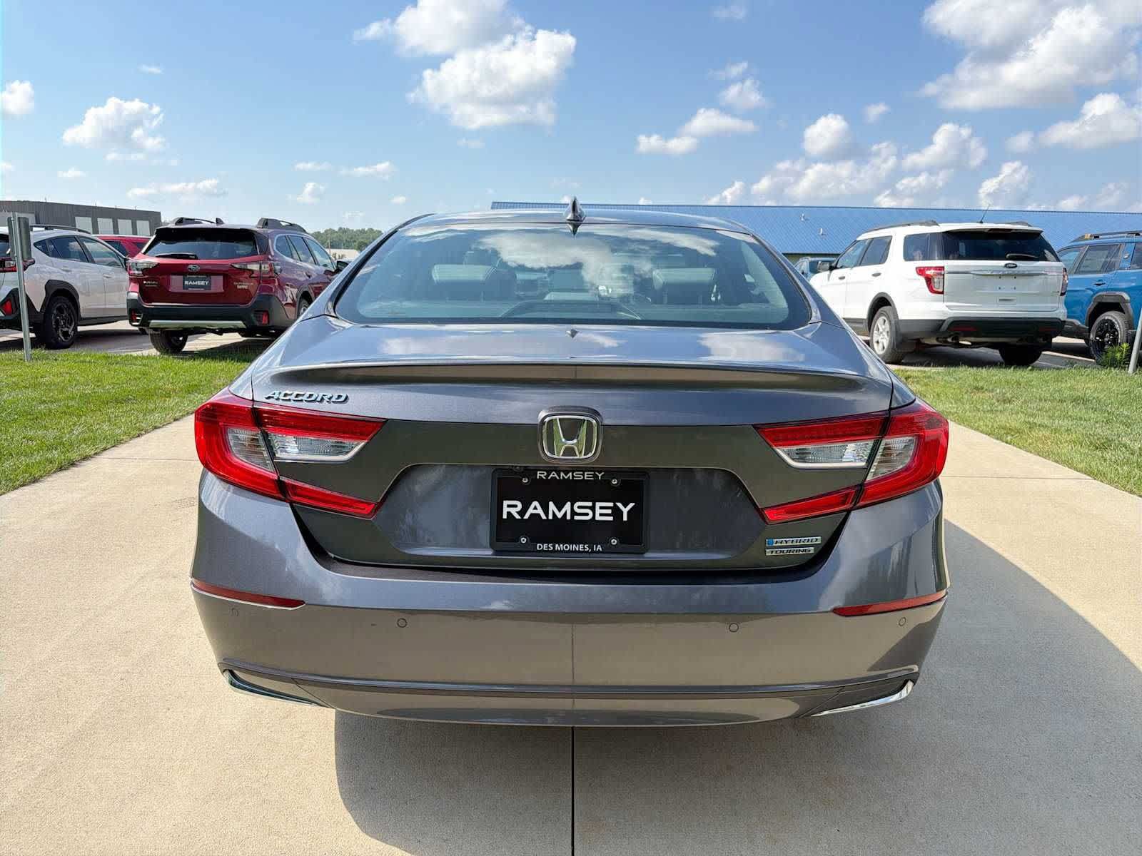Used 2018 Honda Accord Touring image 5