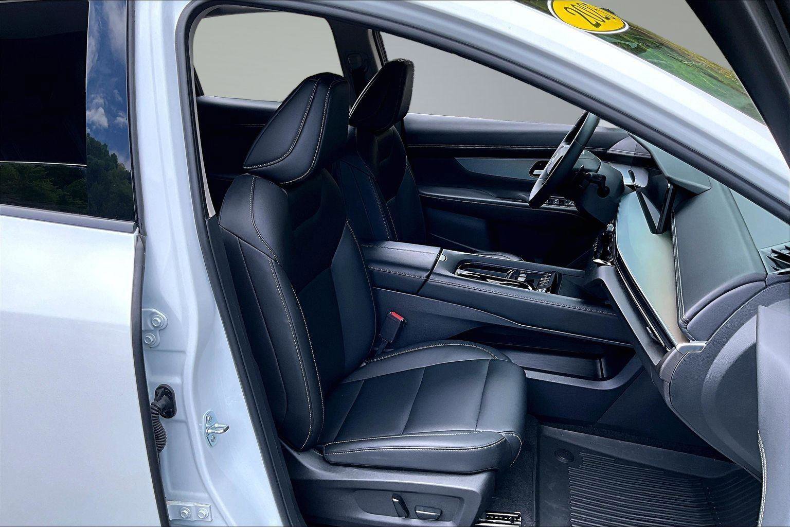 Used 2025 Nissan Murano SL AWD/4WD image 8