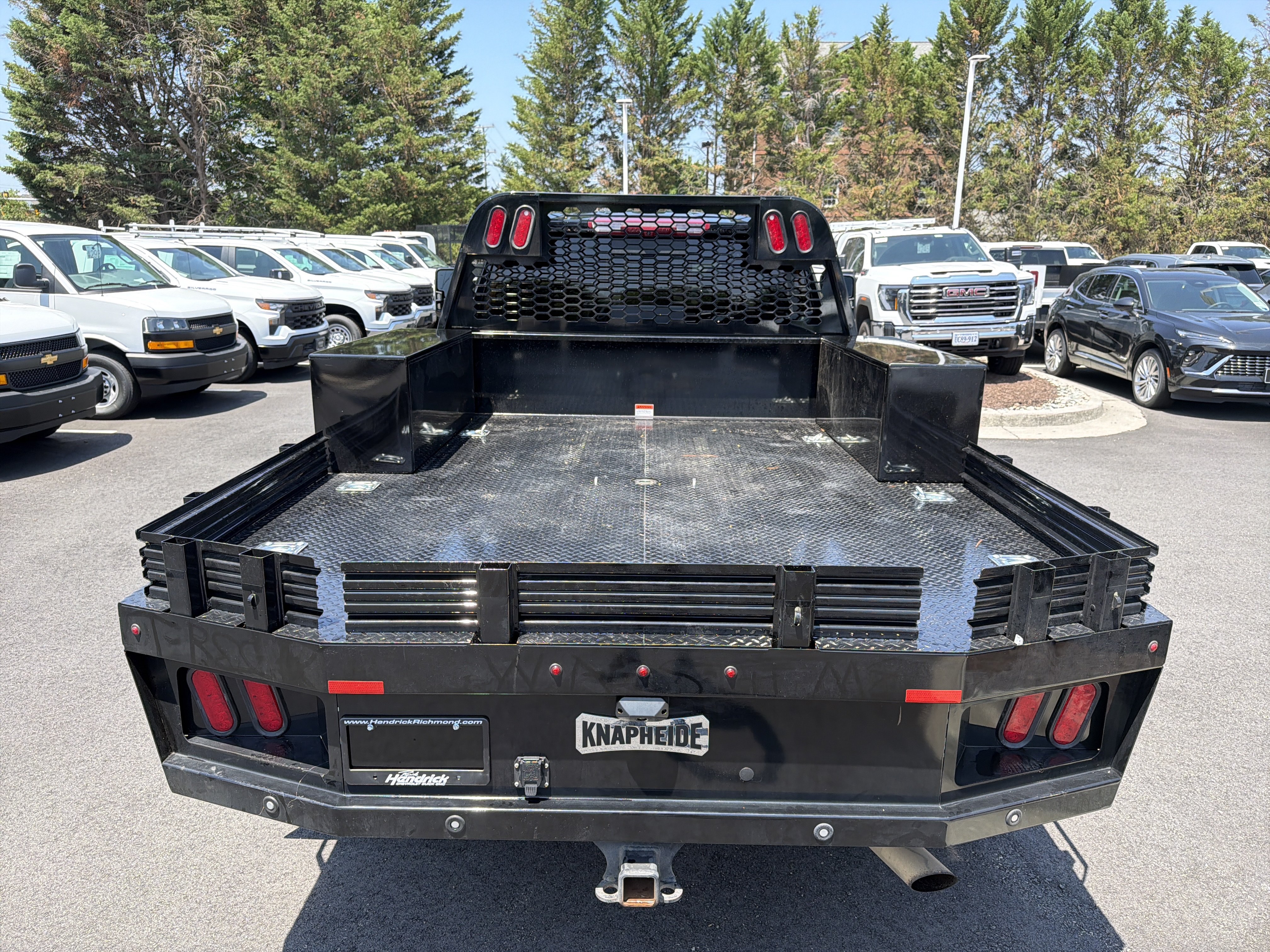 Used 2024 GMC Sierra 3500 SLE AWD/4WD image 9