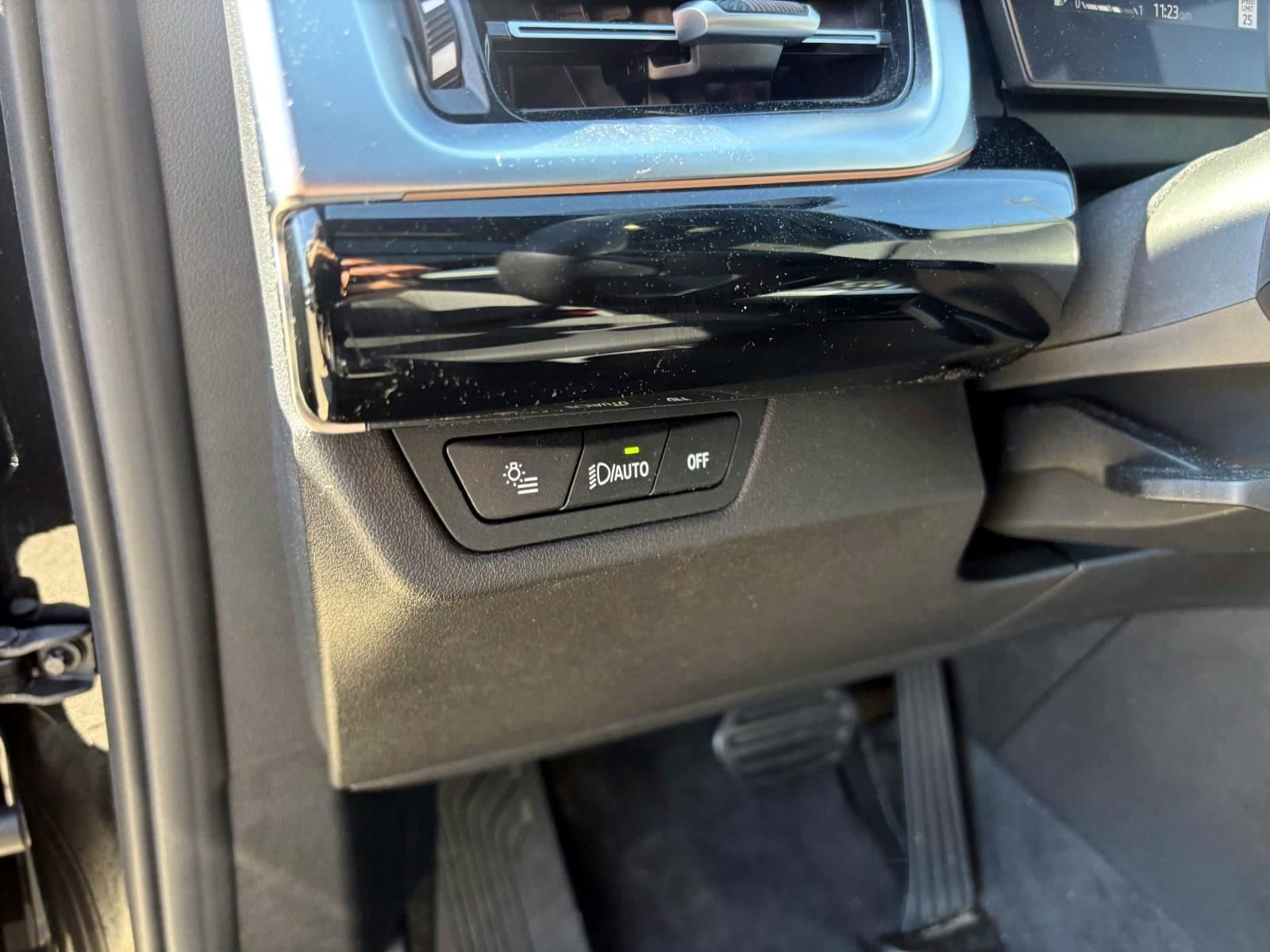 Used 2025 BMW X1 xDrive28i image 14