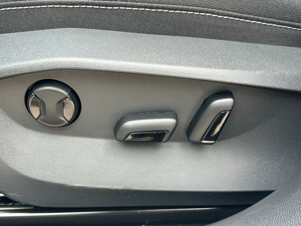 New 2026 Volkswagen Taos SEL AWD/4WD image 29
