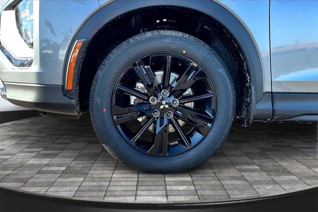 New 2026 Mitsubishi Eclipse Cross Black Edition image 11