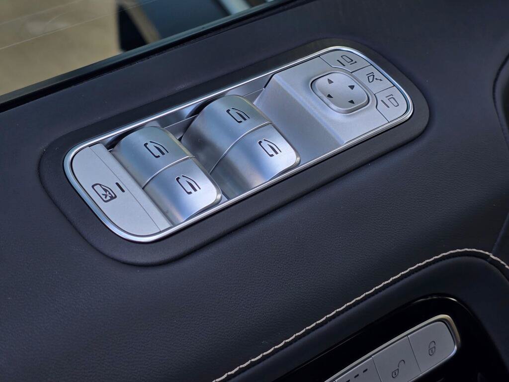 Used 2025 Mercedes-Benz G 63 AMG 4MATIC image 33