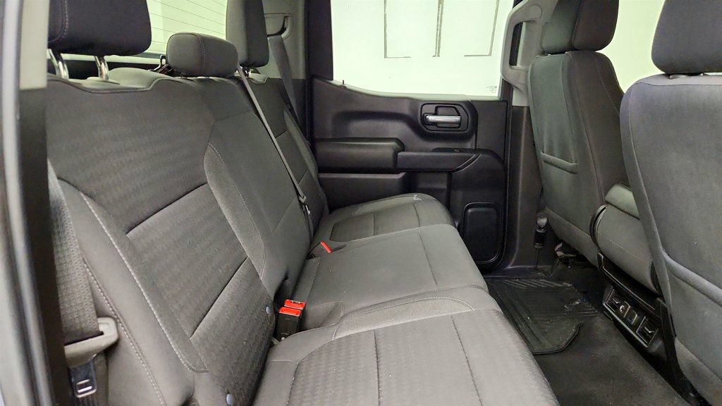 Used 2021 Chevrolet Silverado 1500 LT AWD/4WD image 22