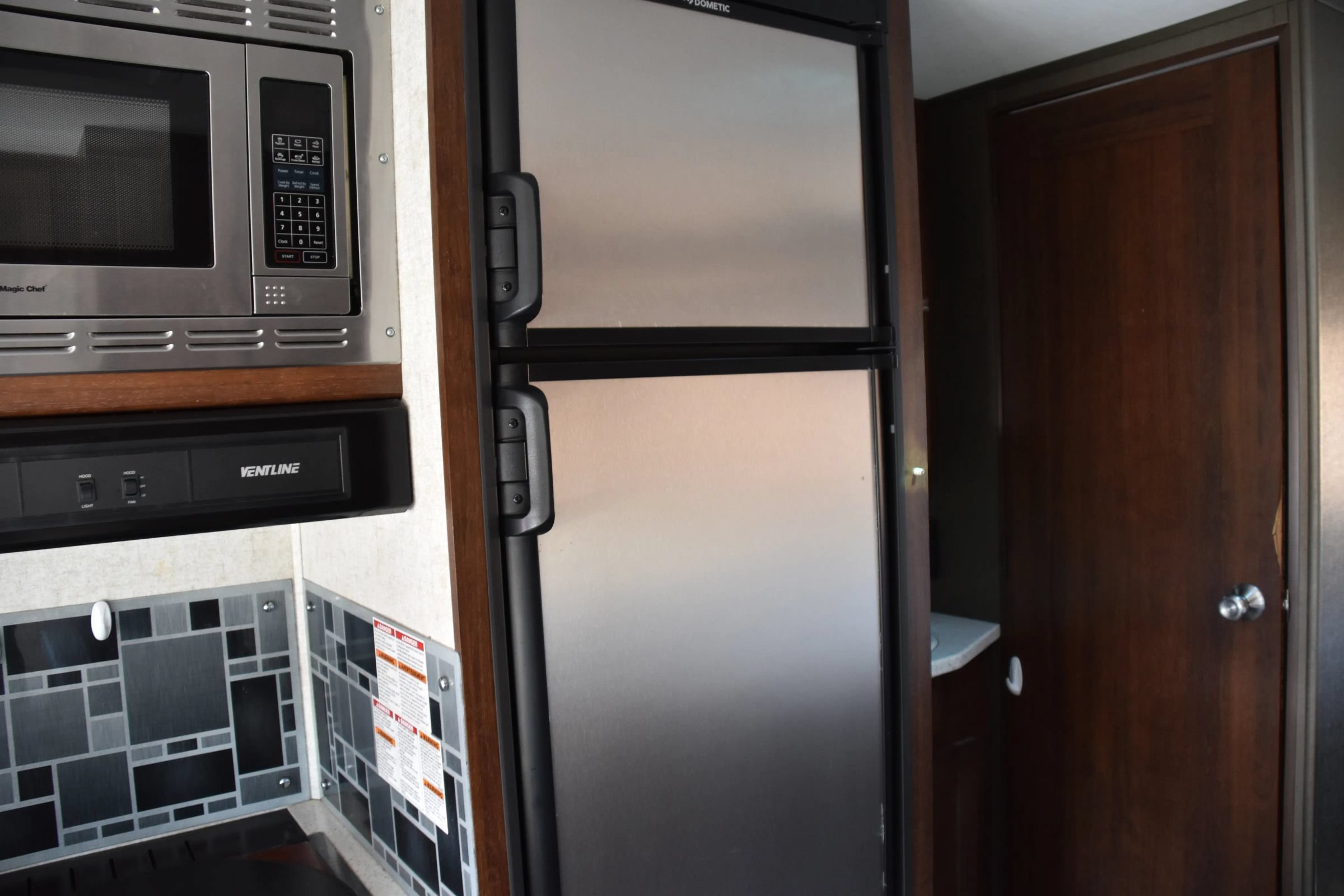 Used 2019 Ford E-450 and Econoline 450 Super Duty w/ Motorhome Prep Package RWD image 24