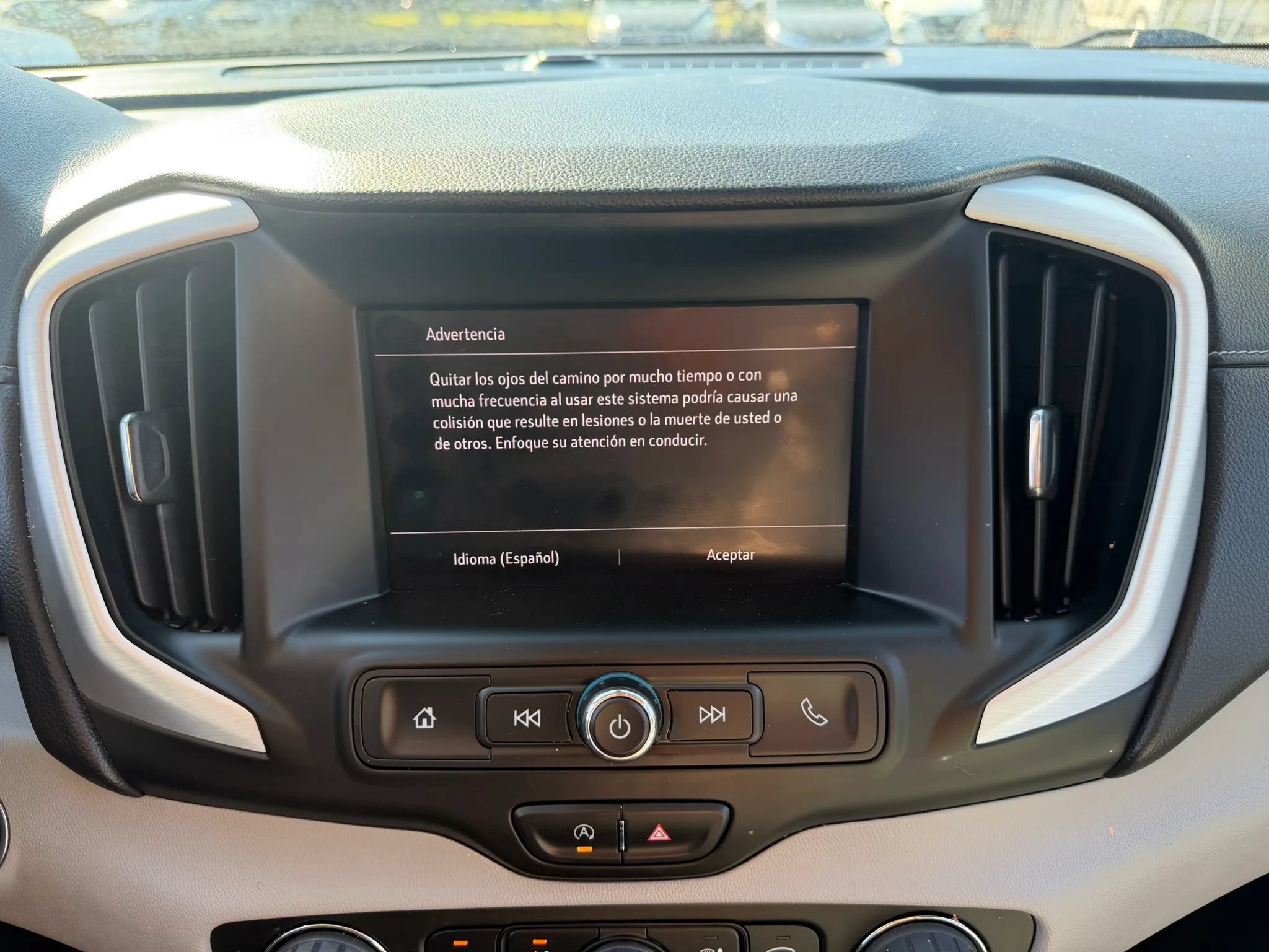 Used 2023 GMC Terrain SLE w/ Driver Convenience Package AWD/4WD image 18