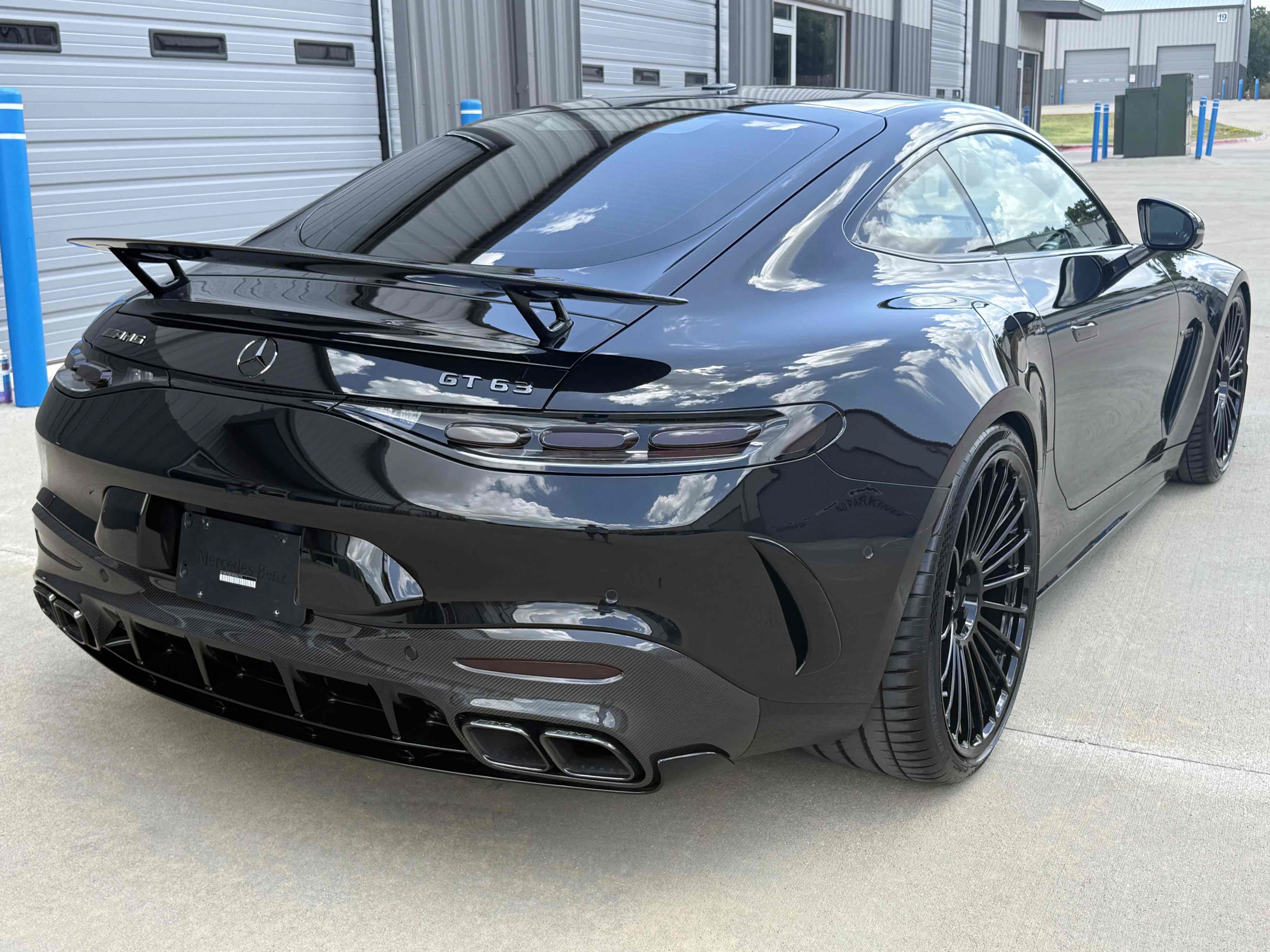 Used 2025 Mercedes-Benz AMG GT 63 image 16