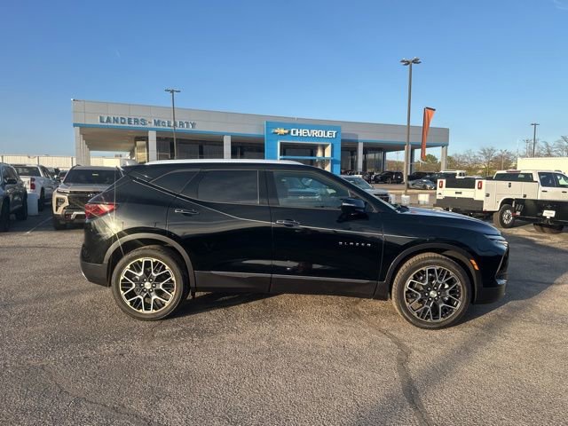 Used 2023 Chevrolet Blazer Premier w/ Enhanced Convenience Package image 2