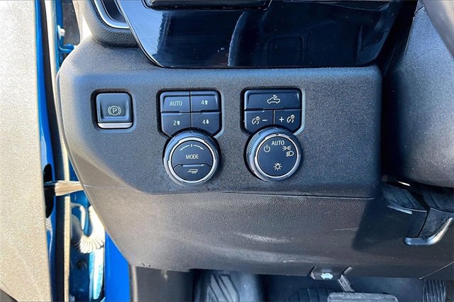 Used 2022 Chevrolet Silverado 1500 LT w/ Z71 Off-Road Package image 16