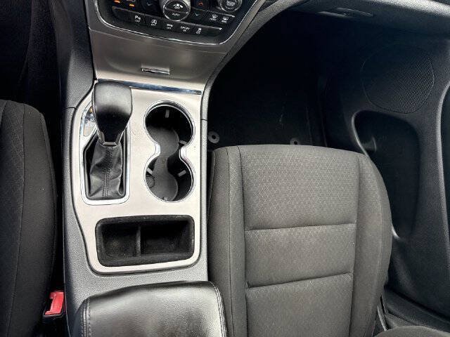 Used 2021 Jeep Grand Cherokee Laredo AWD/4WD image 11