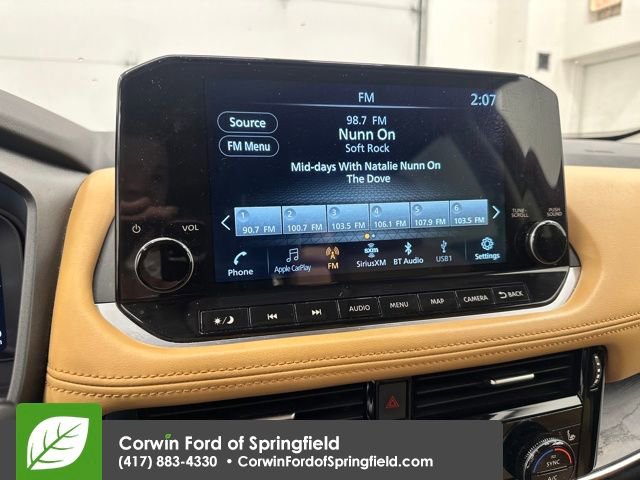 Used 2021 Nissan Rogue Platinum image 14